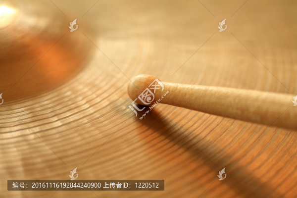 鈸和雞腿