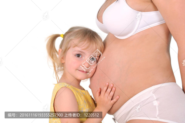 懷孕母親的女孩