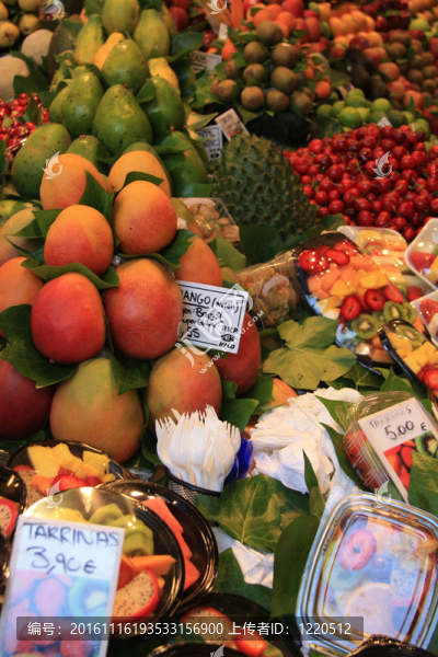 西班牙市場上的水果