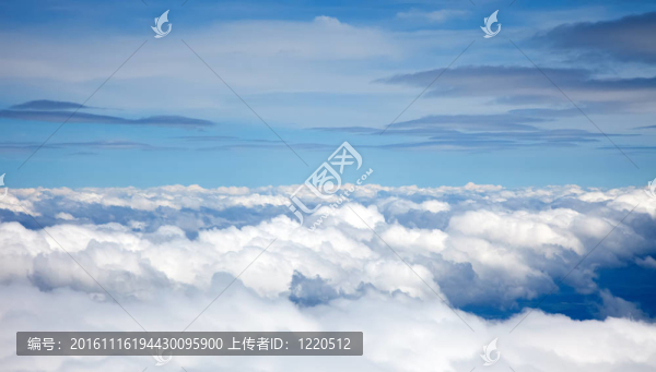 藍(lán)天上的云