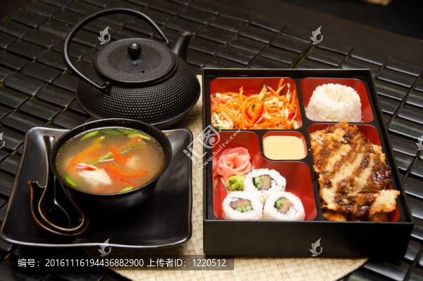 粟實的午餐