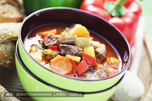燉牛肉