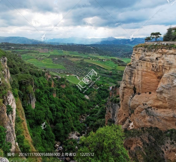 朗達(dá)鎮(zhèn)峽景區(qū)；安達(dá)盧西亞；西班牙