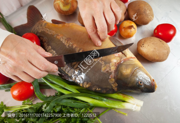 廚師煮魚