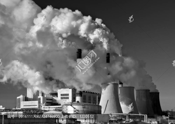 集中供熱發(fā)電廠。寒冷的冬天。