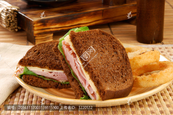 洋蔥圈sandiich