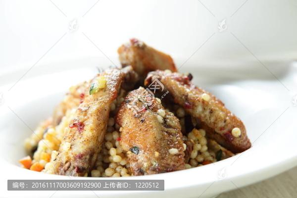 肉與小米