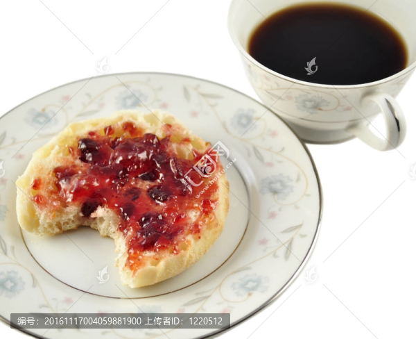 英式松餅和果醬和咖啡