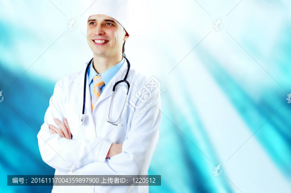 微笑的醫(yī)生在醫(yī)院背景的聽診器