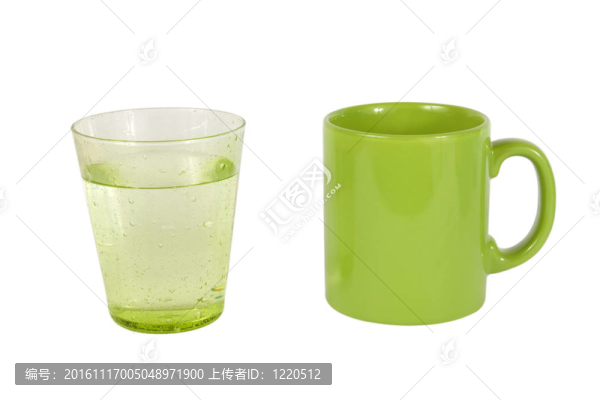一杯水和一杯