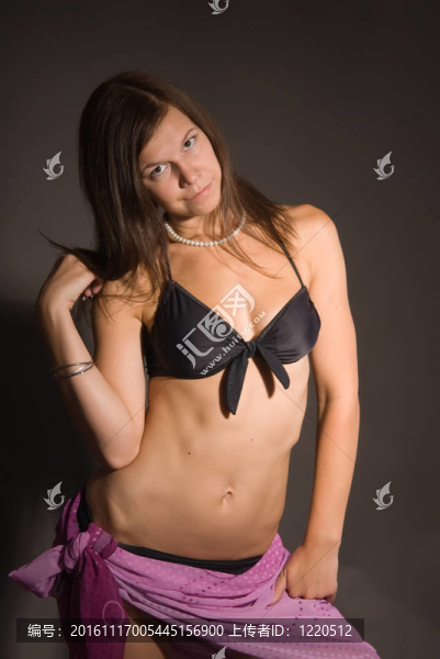 性感內(nèi)衣的女人