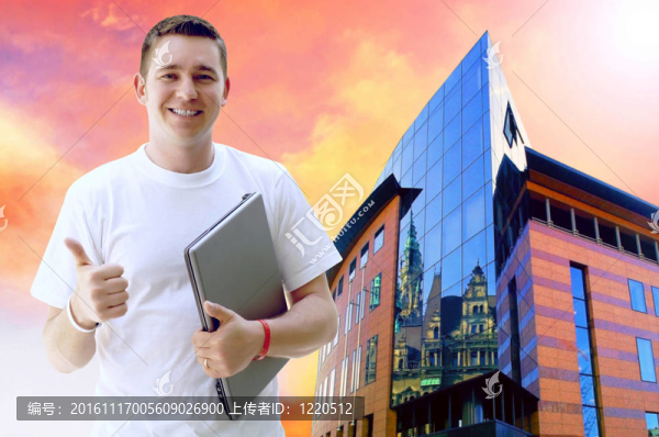 年輕快樂的人或?qū)W生筆記本電腦和手機(jī)的業(yè)務(wù)背景
