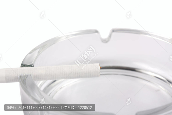 香煙上的煙灰缸