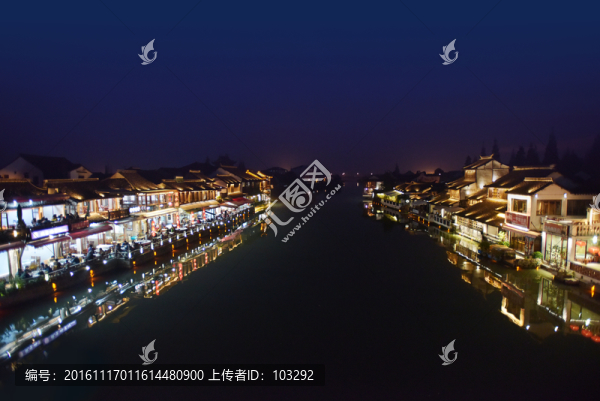 上海古鎮(zhèn)朱家角夜景