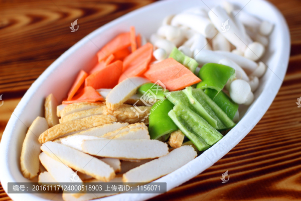 白玉菇炒魚(yú)豆腐