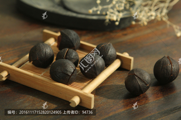 水煮山核桃