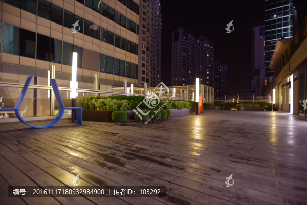 上海南豐城露臺(tái)廣場(chǎng)