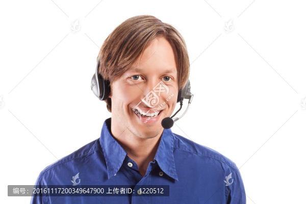 在呼叫中心工作的商人