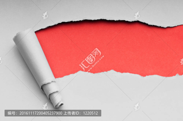 撕裂的紙與空間為您的信息