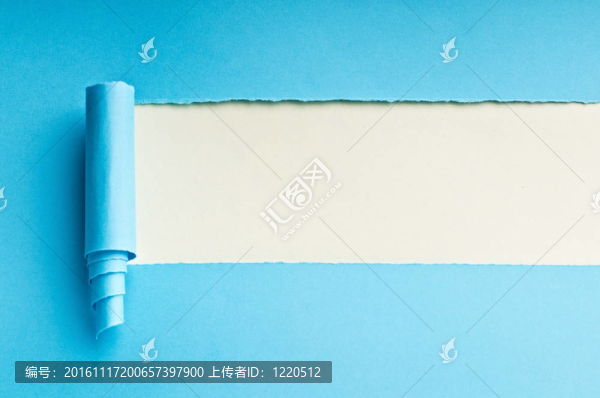 撕裂的紙與空間為您的信息