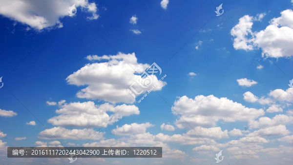 天空中的云，從背后閃耀