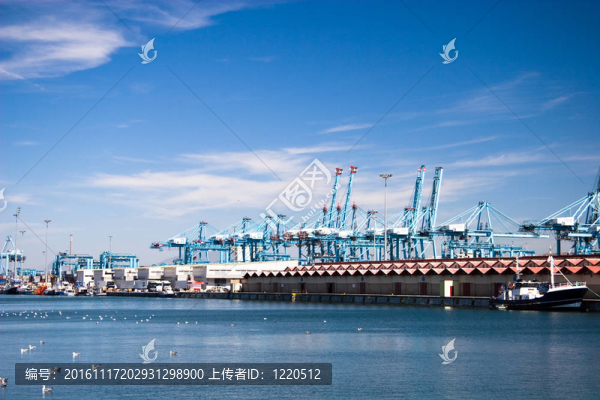 阿爾赫西拉斯港