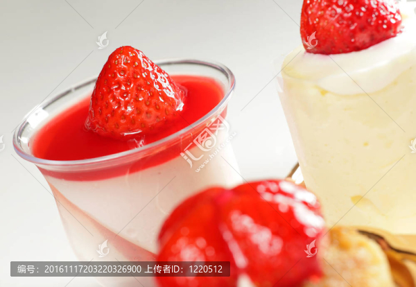 草莓甜點