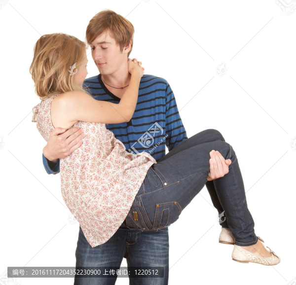 年輕夫婦；男朋友抱著女孩；白色背景