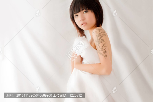 柔軟的白色