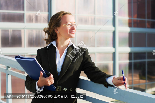 一個文件夾的商人
