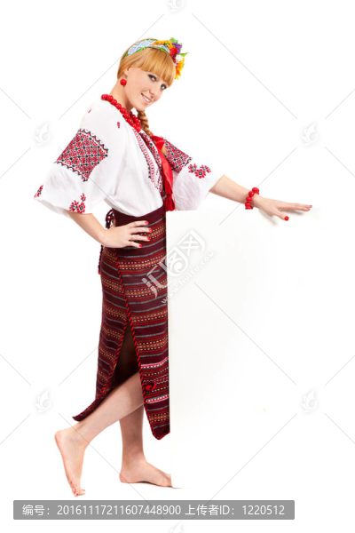 女子穿烏克蘭民族服裝