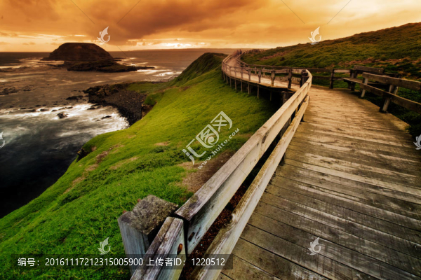 沿海步行道
