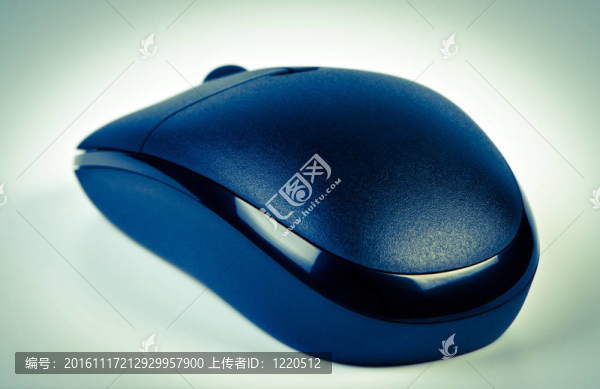 電腦鼠標(biāo)是一個(gè)后視圖。