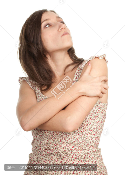 憤怒；狂怒；穿著鮮艷衣服的年輕女子