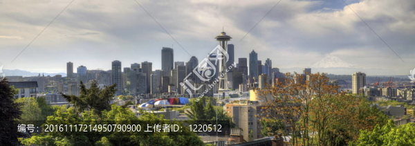 西雅圖市中心的天際線與芒特雷尼爾