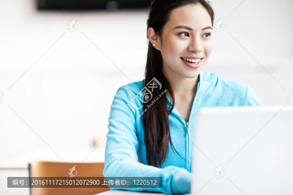 亞洲大學(xué)生