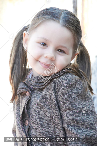 可愛(ài)女孩的肖像-匯圖網(wǎng) www.fosd68.com 可愛(ài)女孩的肖像