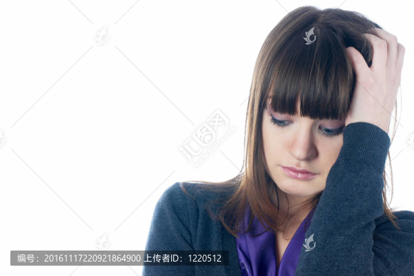 女孩與頭痛