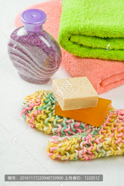 麻皂鹽和毛巾