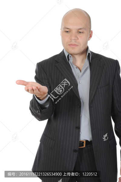 男人在一套西裝