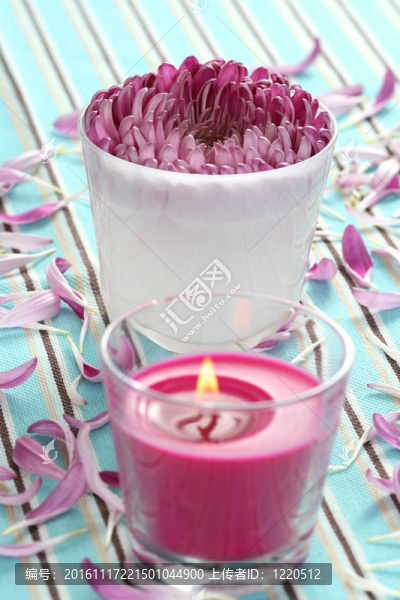 鮮花和蠟燭