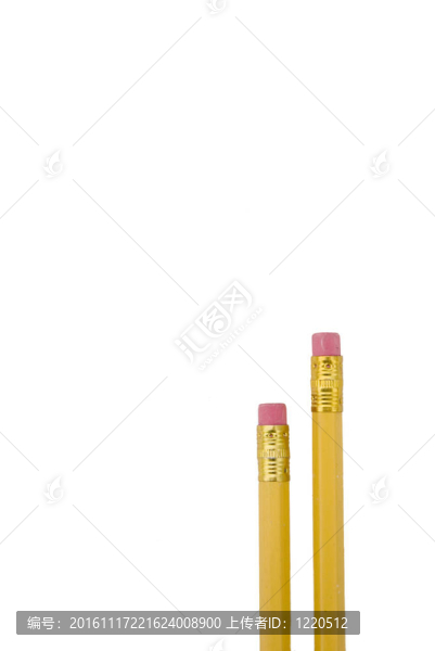 兩支黃色的鉛筆
