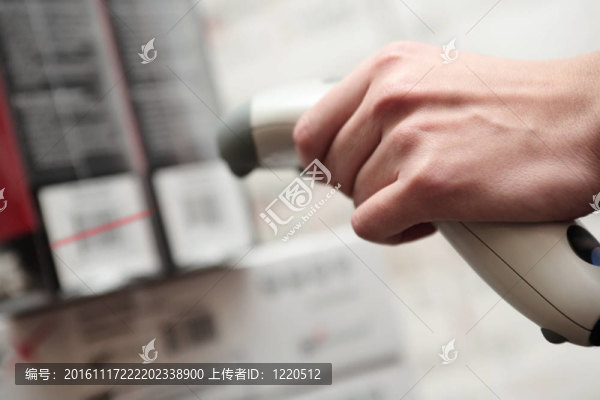 在商店現(xiàn)場。