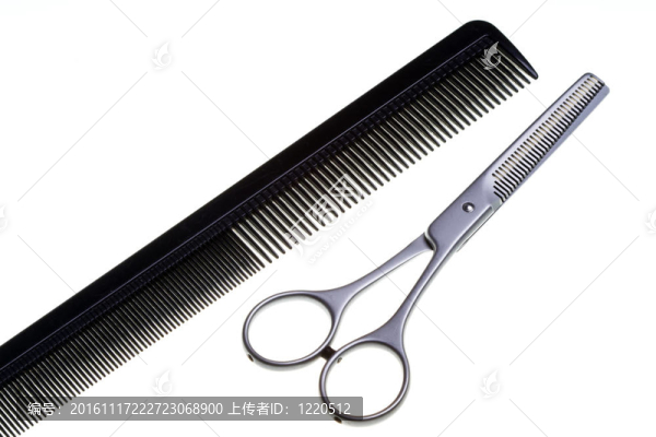 對于工作的理發(fā)師專用剪刀；發(fā)型和給最終形成美發(fā)和發(fā)刷