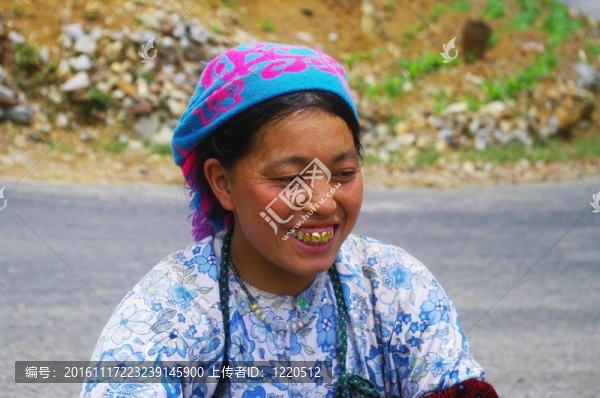 白苗族婦女在午餐