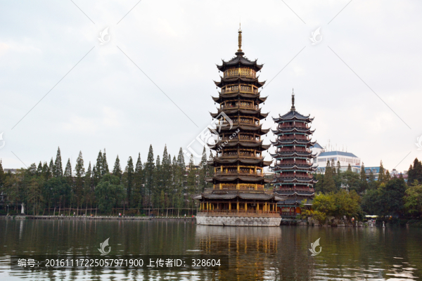 桂林日月雙塔