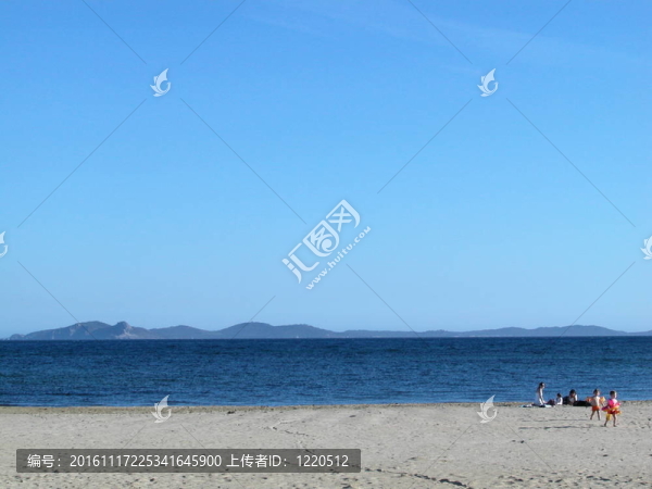 空蕩蕩的海灘