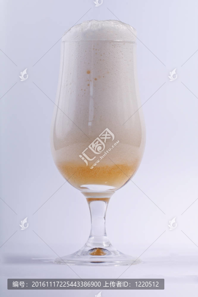 喝一杯啤酒