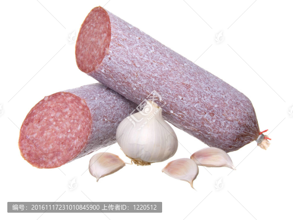 在明亮的背景意大利臘腸和大蒜。