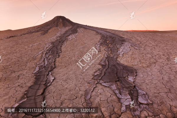Buzau泥火山；羅馬尼亞
